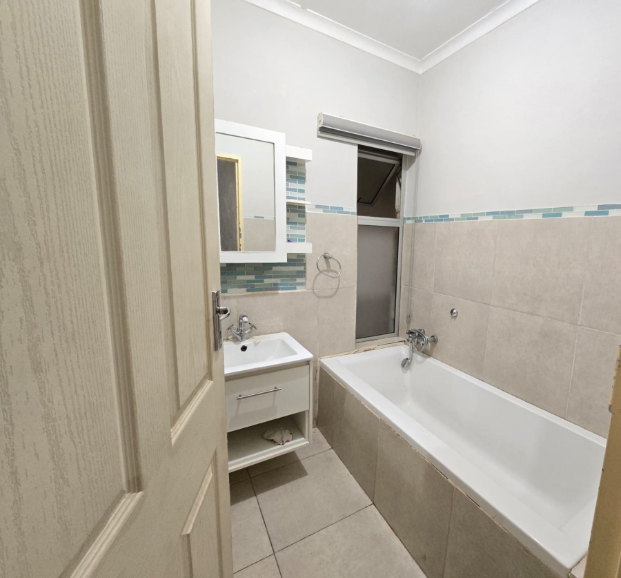 3 Bedroom Property for Sale in Amalinda North Eastern Cape